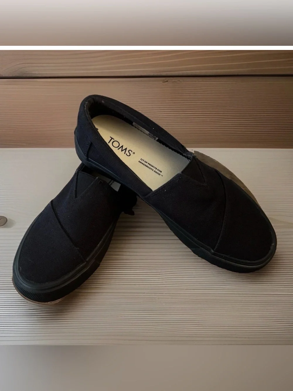 TOMS Black Canvas Slip-On Deck Shoes Men’s 7 NWOB **Free Shipping**